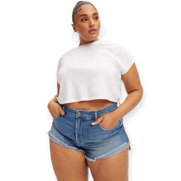 Good American Plus Size Good Curve Denim Shorts - Picture 4 of 14